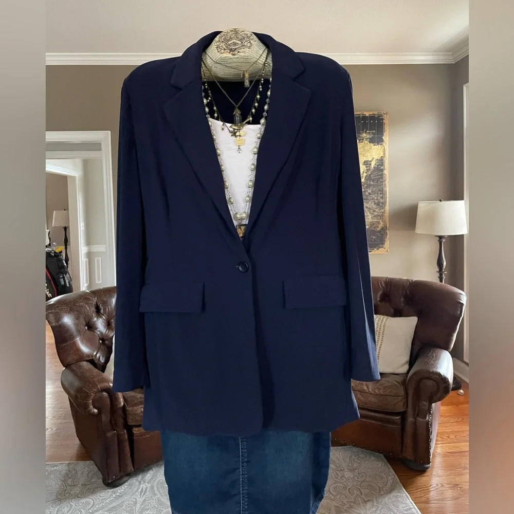 Boston Proper Beyond Travel Maritime Navy Blue Classic Boyfriend Blazer - Picture 2 of 5
